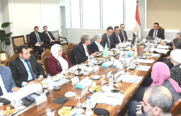 الإسكان تبحث تعديل ضوابط المشروعات السياحية بالمناطق الجبلية