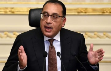 مدبولي يتابع مشروعات القطار السريع والمونوريل