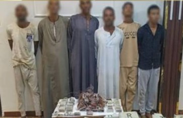 المتهمون بسرقة صناديق كهرباء سكك حديد قنا