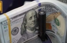 ارتفاع طفيف في سعر الدولار بالبنوك المصرية