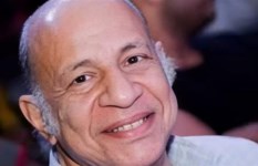 عيد أبو الحمد يطمئن جمهوره بعد أزمته الصحية