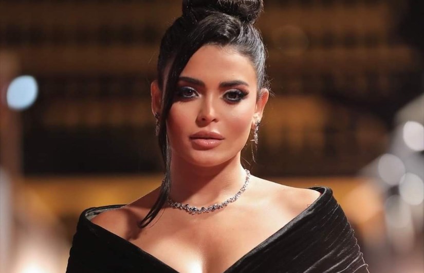 أسماء جلال تخوض موسمًا سينمائيًا مزدحمًا.. ابنة ماجد الكدواني وموظفة متحف ومنظمة حفلات