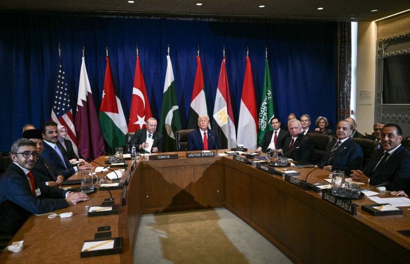 جانب من الاجتماع 