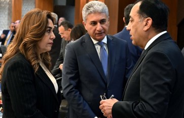 الدكتور م من اجتماع الحكومة الأسبوعي