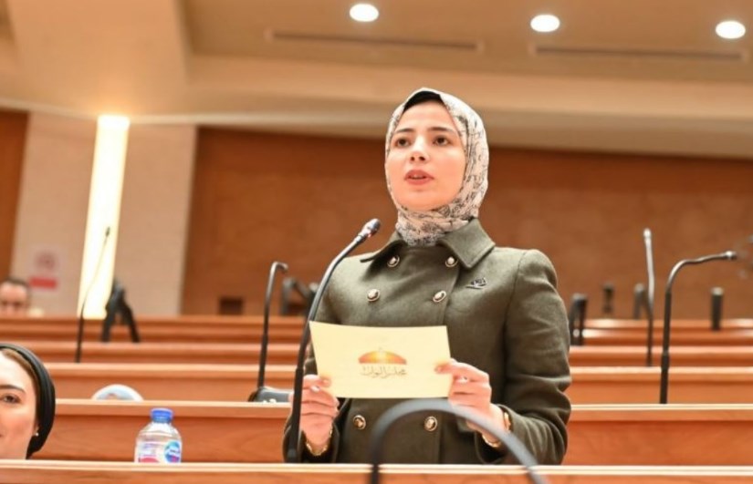 النائب منى قشطة 